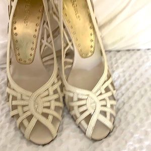 BCBG Cream colored stilettos